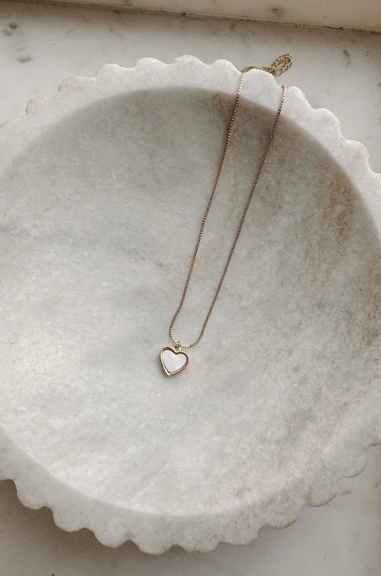 18k Gold Pearl Heart Necklace