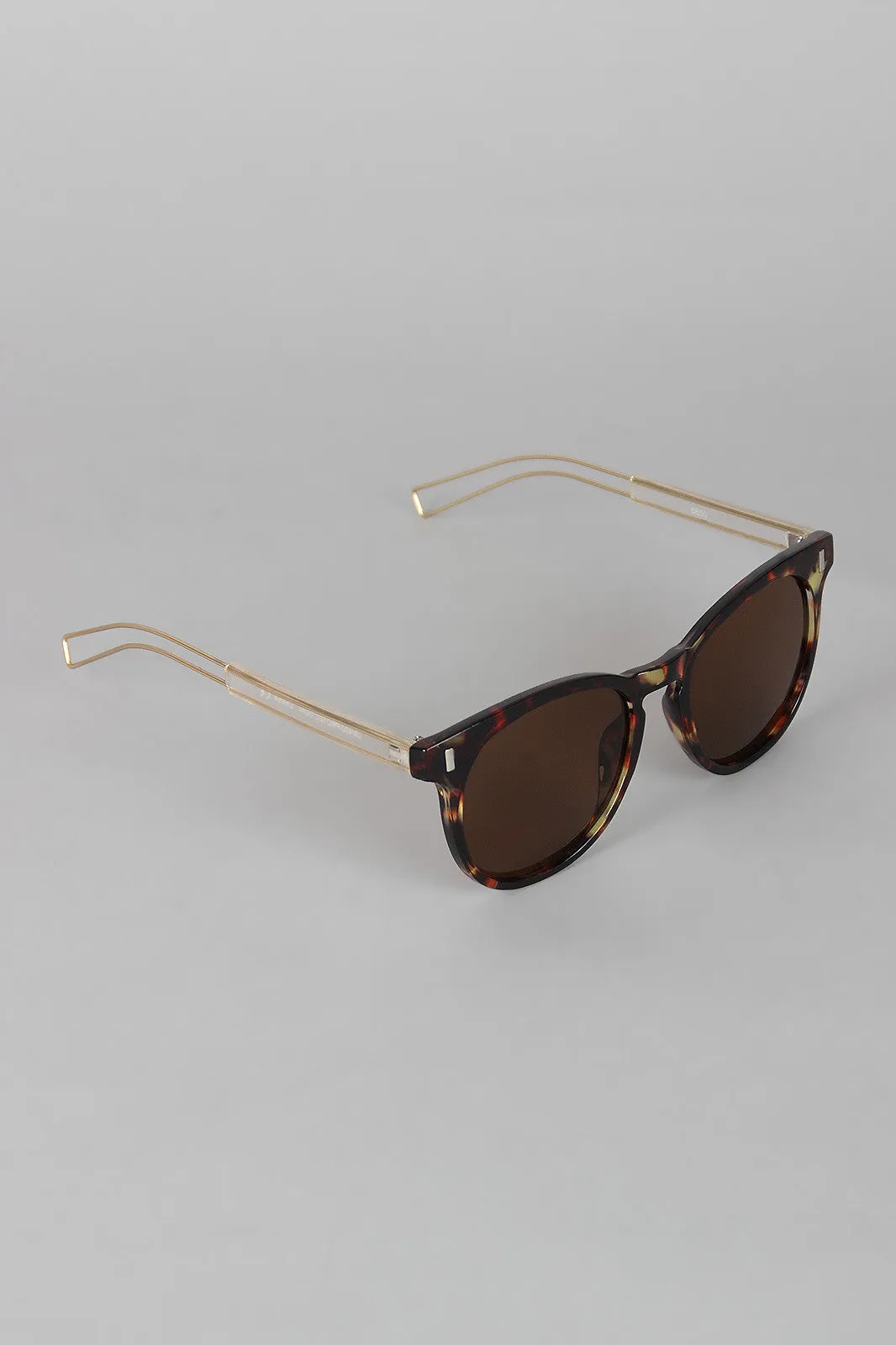 Classic Horn Rimmed Sunglasses