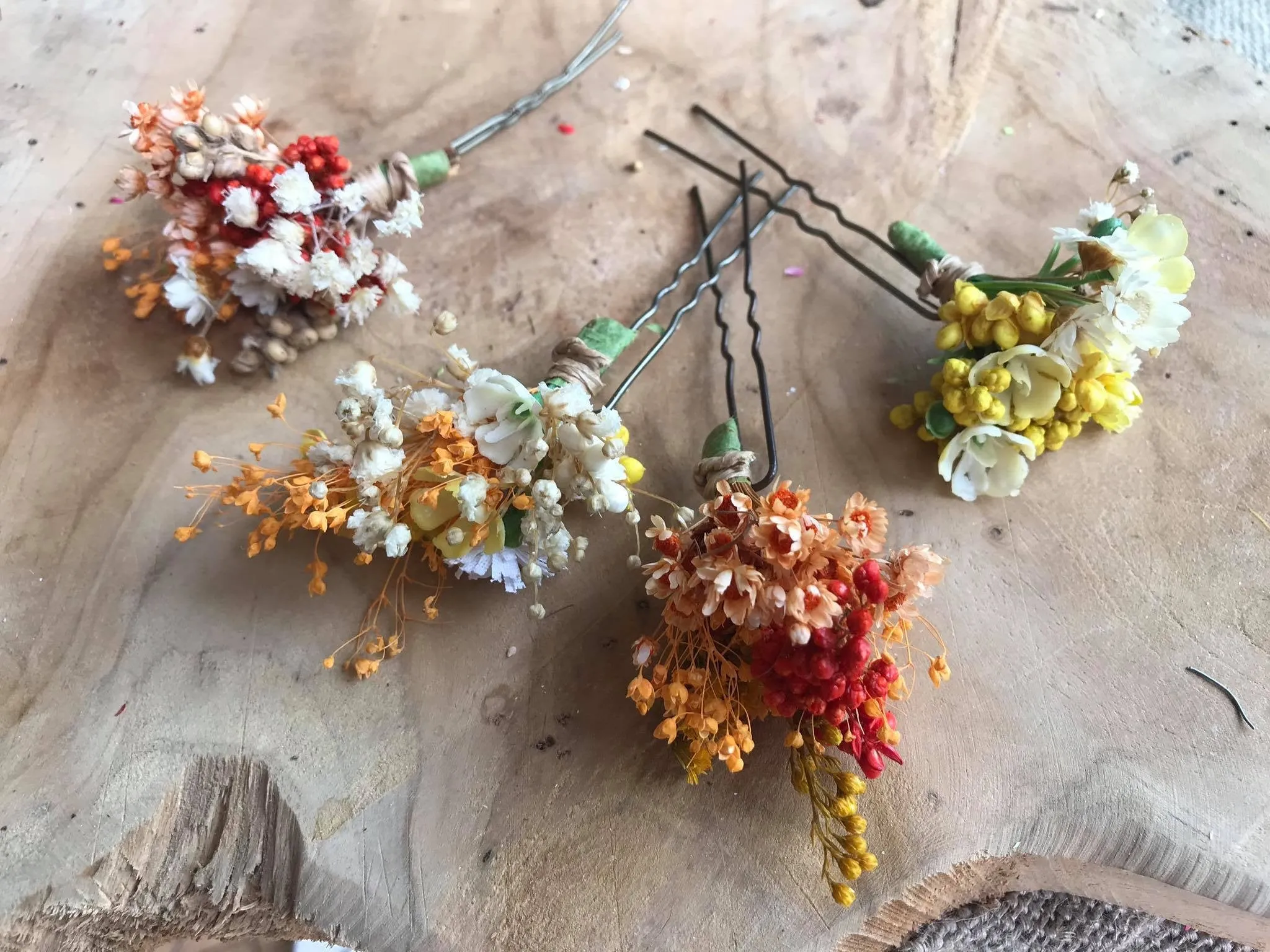 Colourful flower hairpins for wedding