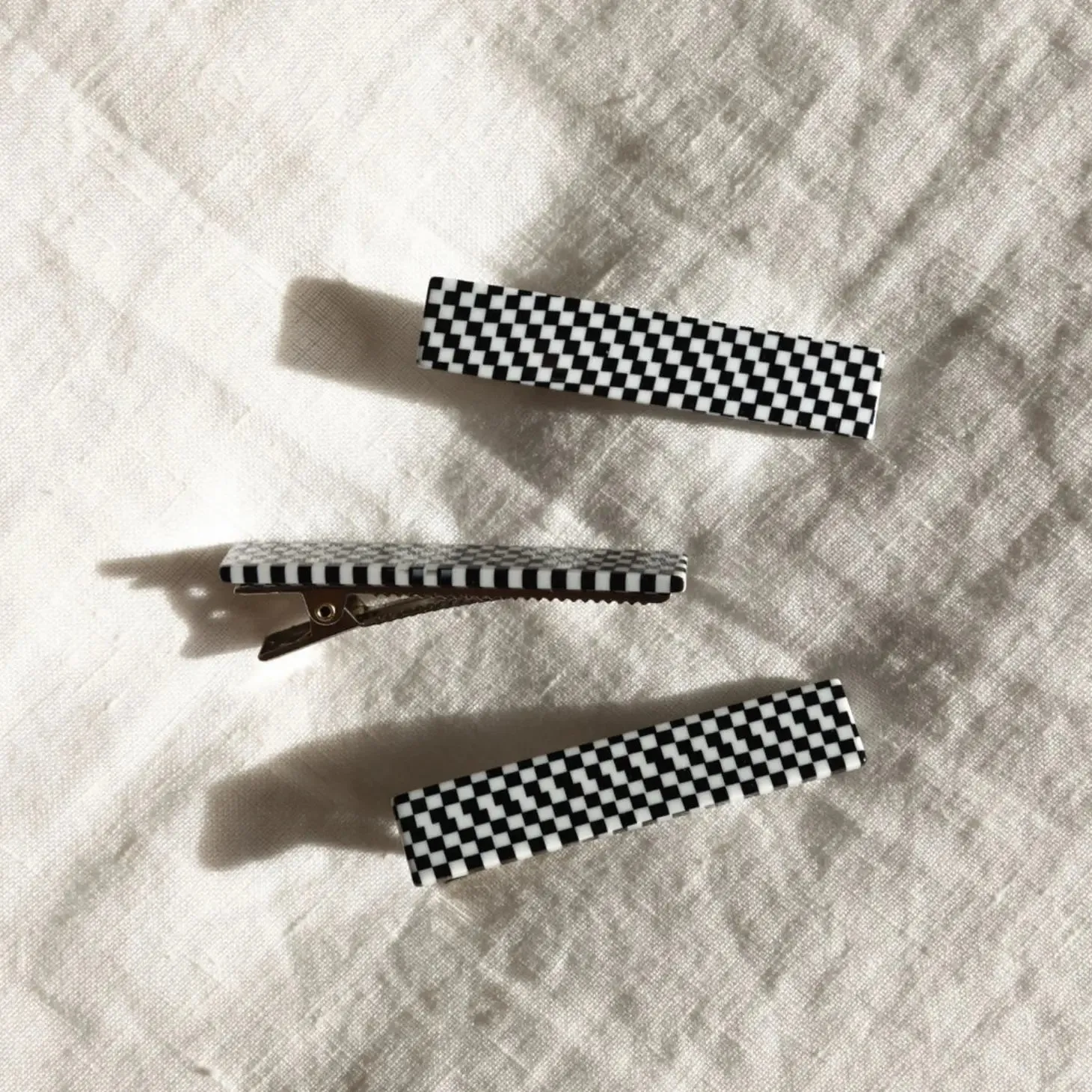 Flora Hair Clips - B W Checkered