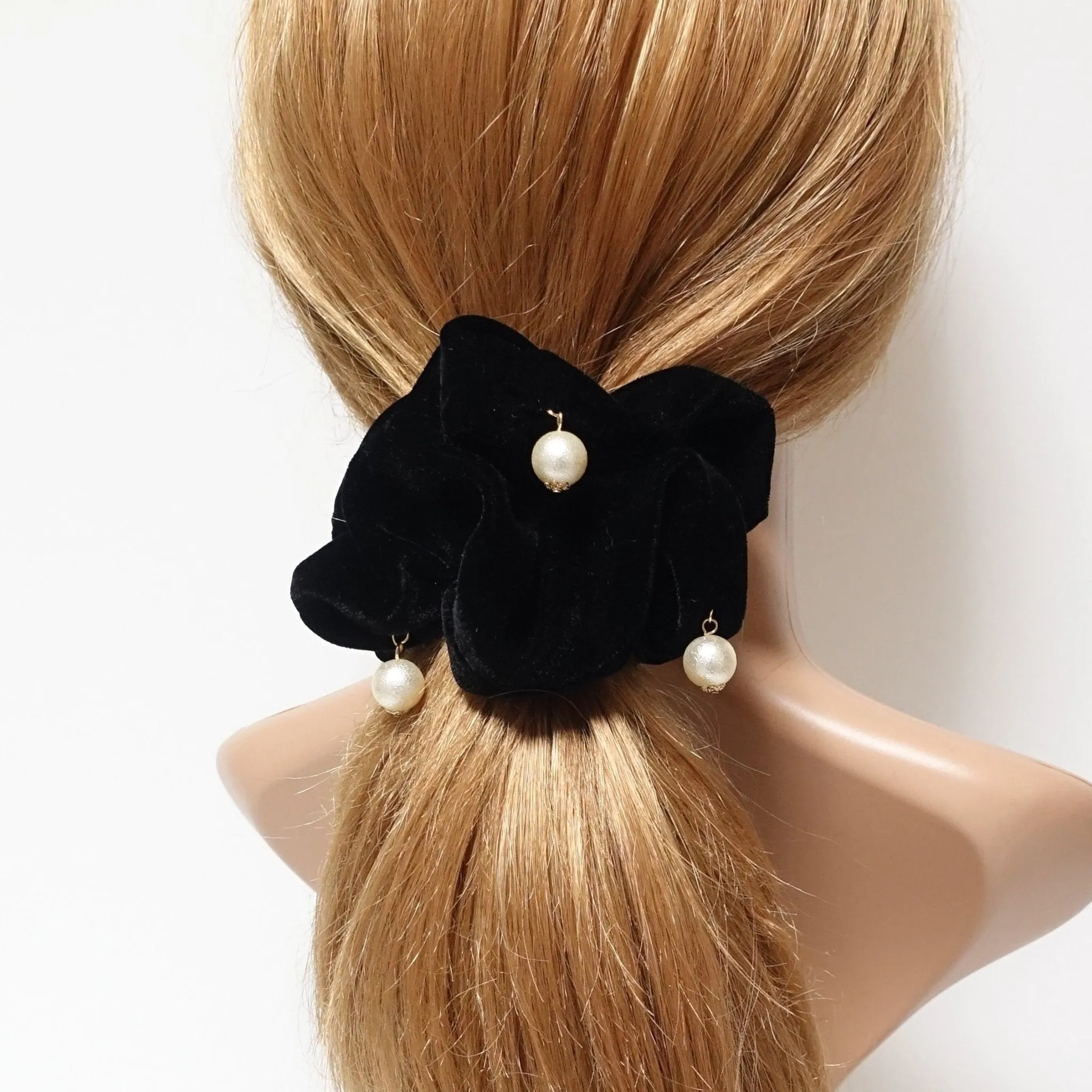 pearl ball decorated silk velvet scrunchies luxury style soft hair tie scrunchy for women