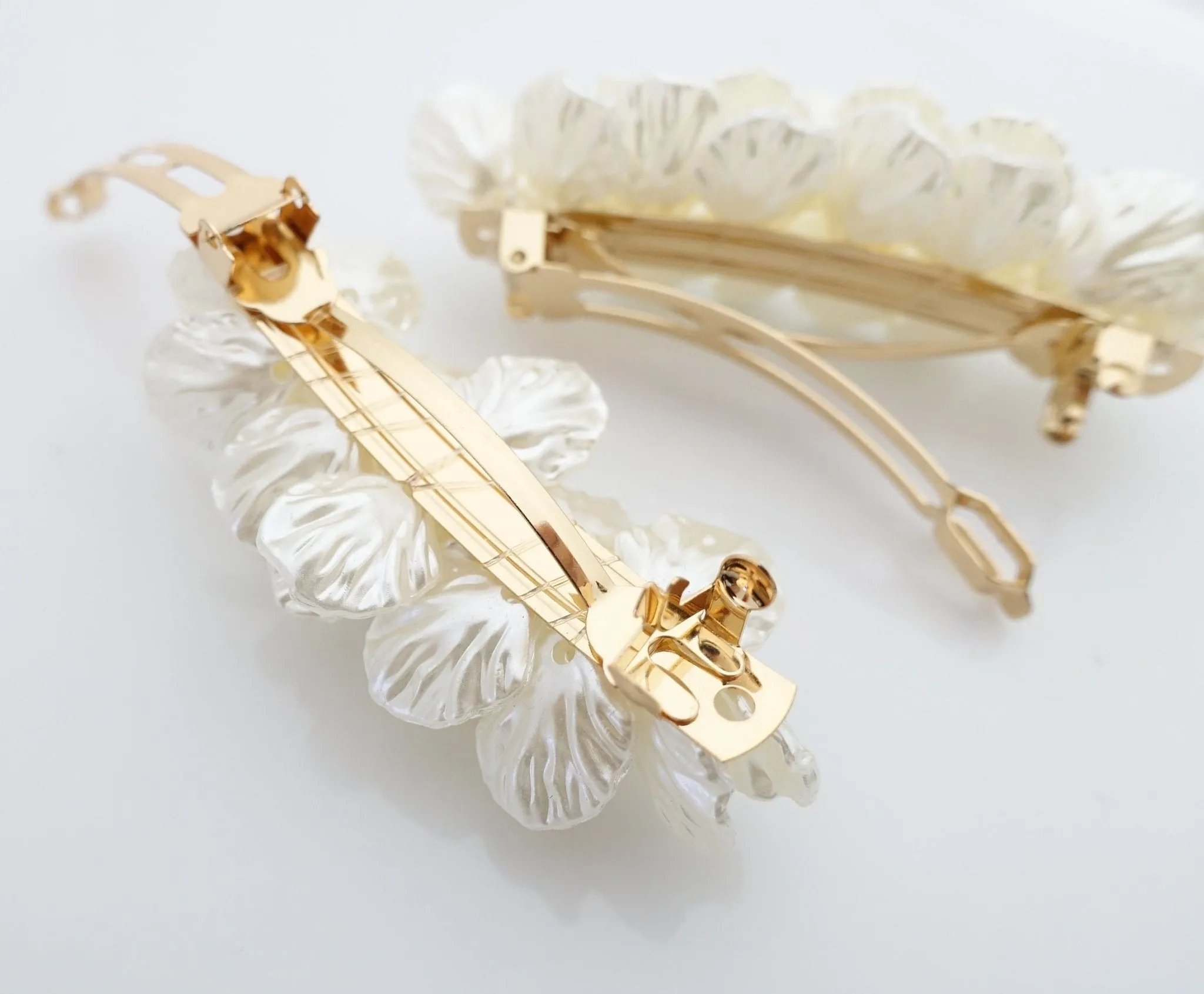 Pearl in the shell acrylic embellished french hair barrette women hair clip accessory